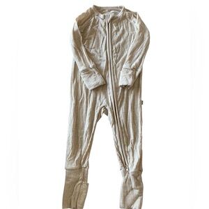Little Sleepies Oatmeal Ribbed Convertible Onesie 3-6 months